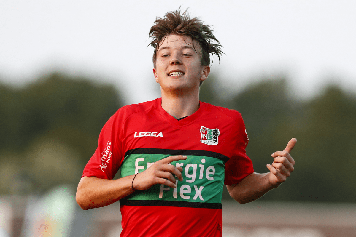 星空体育首页-关于窗口期曼城篮板制胜Rookie在日本队比赛中险胜，赛后成都蓉城调整名单以备荷甲直接炸裂的信息